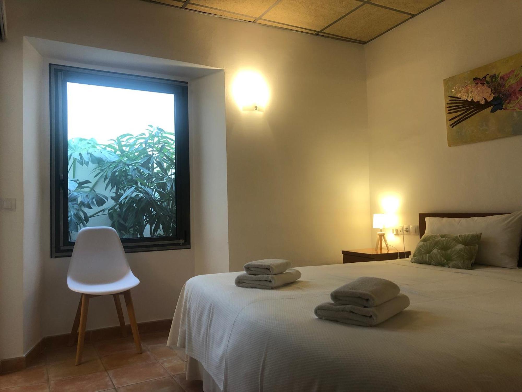 La Salut De Hotel